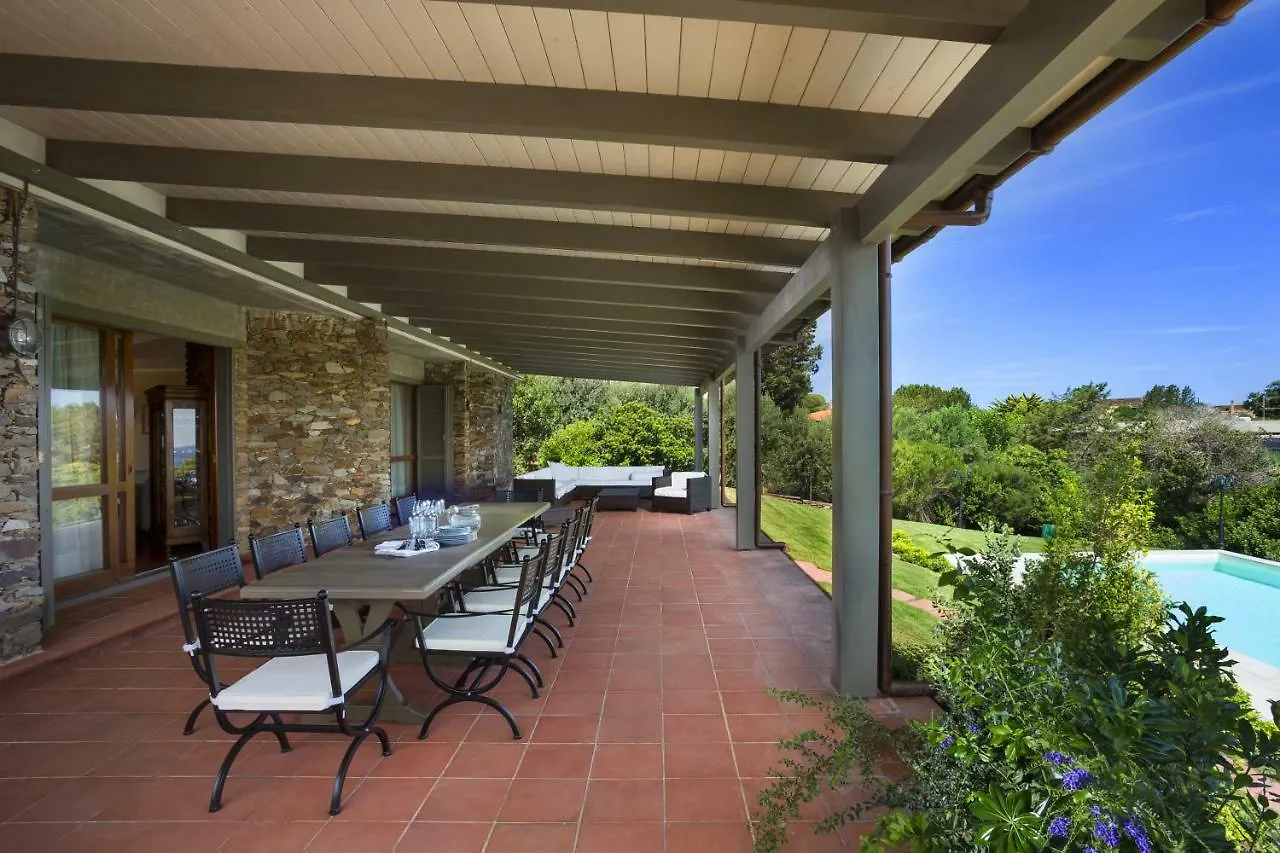 Villa L' Ancora Стинтино Италия